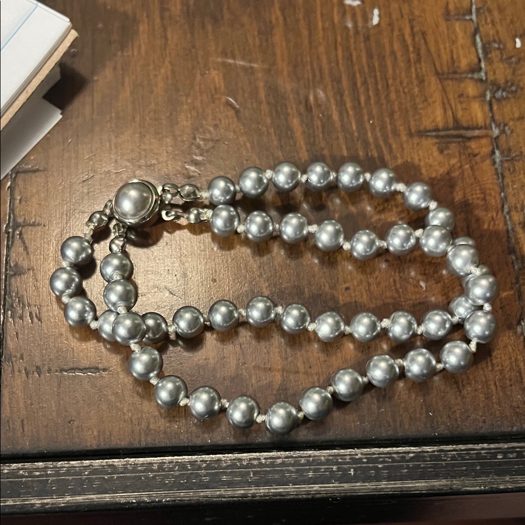 Elegant Silver Pearl Bracelet 605